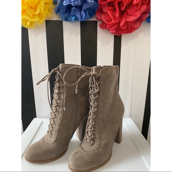 Almost New tan ankle booties w/ zipper - Picture 3 of 6